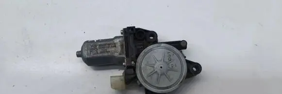 KIA Soul Front door window regulator motor 82460B2000 DH2621006030