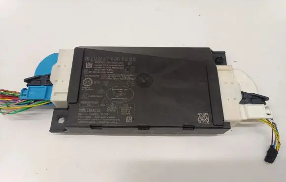 Mercedes-Benz A W177 Keyless (KESSY) go control unit/module A1679009423
