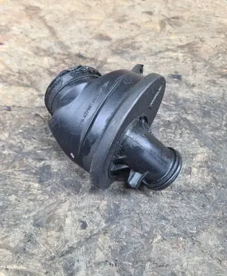 Mercedes-Benz E W211 Intake resonator A6110981607