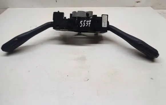 Wiper turn signal indicator stalk/switch