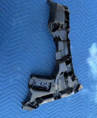 Cupra Formentor Rear bumper mounting bracket 5FF807393D