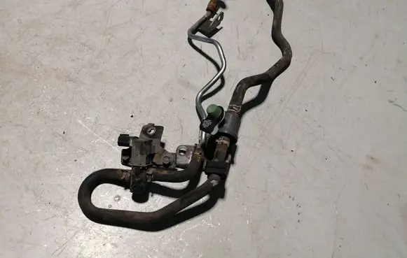 Nissan Pathfinder R52 Turbo solenoid valve K5T46696 469717411