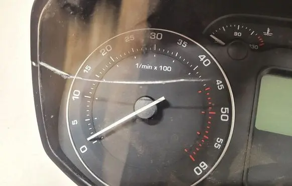 Skoda Octavia Mk2 (1Z) Speedometer (instrument cluster) V1610056 1Z0920812D SW090000