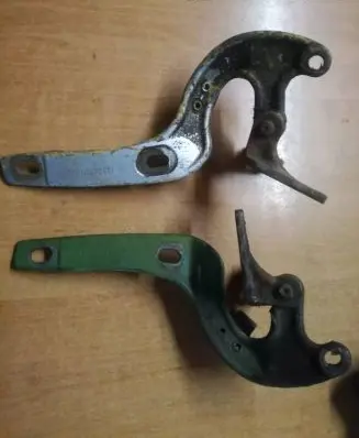 Mercedes-Benz W123 Tailgate/trunk/boot hinge 1237400137