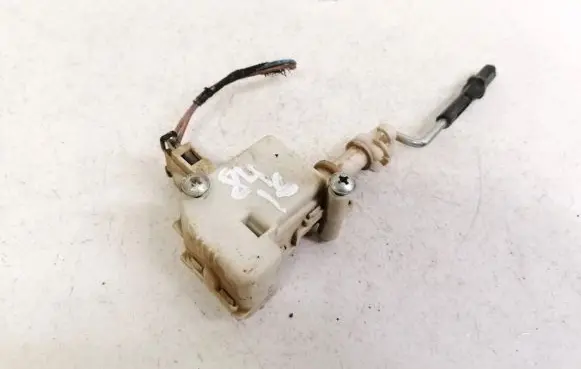 Volkswagen Touran I Central locking motor 1T0810773 3B0959782
