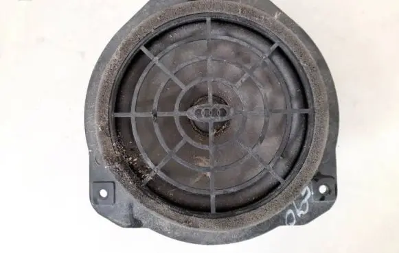 Audi A1 Front door speaker 8x0035411b 5ja1000174-002