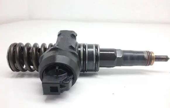 Skoda Fabia Mk1 (6Y) Fuel injector 414720215