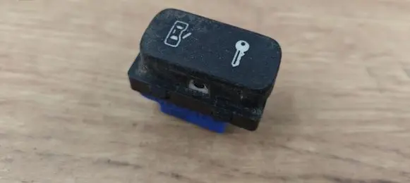 Skoda Octavia Mk2 (1Z) Central locking switch button 1Z0962125A