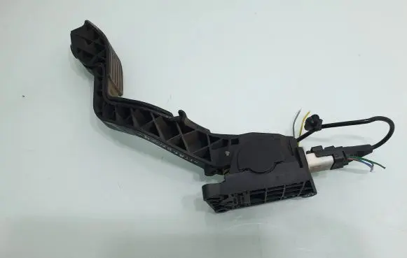 Citroen C4 I Accelerator throttle pedal 00234D11 F00C3E2429
