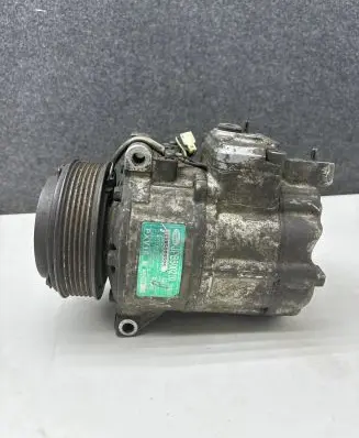 Land Rover Range Rover L322 Air conditioning (A/C) compressor (pump) JPB500210