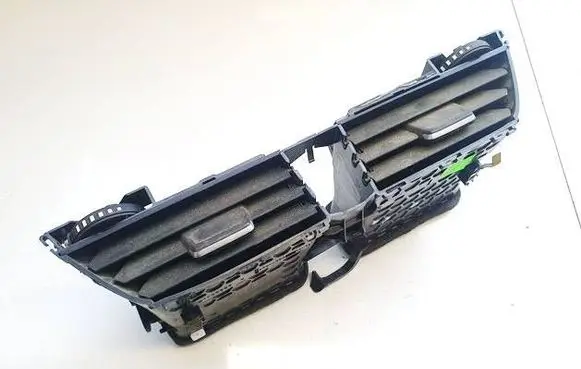 BMW i3 Dash center air vent grill s1100638h