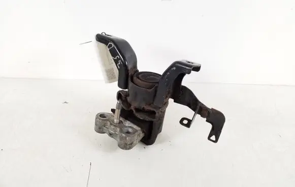 Toyota Auris 150 Engine mount bracket 12305-0T070