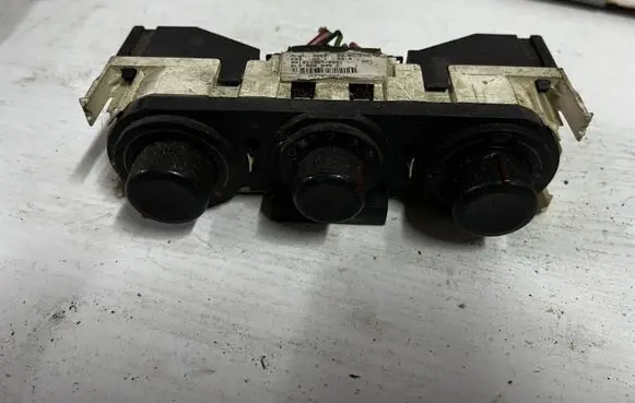 Seat Ibiza III (6L) Climate control unit 6L0820045C 901513070001