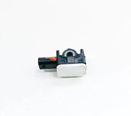 Tesla Model X Airbag deployment crash/impact sensor 106005800A
