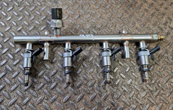 Fuel injectors set