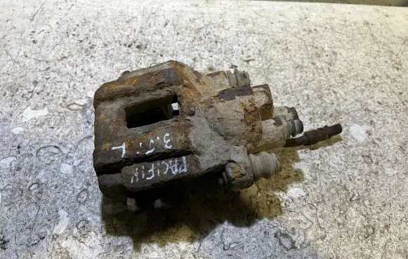 Chrysler Pacifica Rear brake caliper