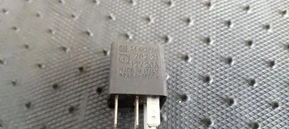Opel Zafira A Other relay 24432680