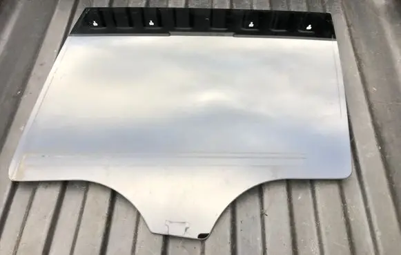 Mercedes-Benz E W213 Rear door window glass A2137350500 E000292 43R00128