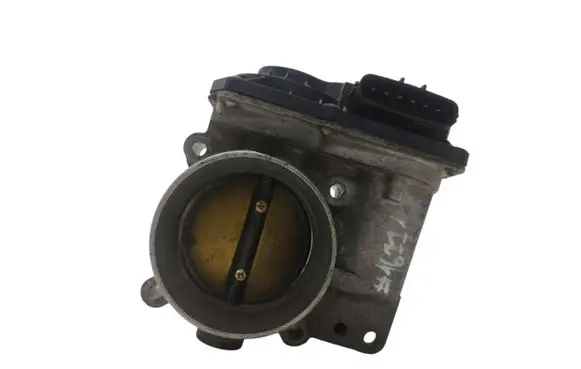 Volvo V70 Throttle valve 8677694 5F060540 040506