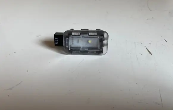 Land Rover Evoque II Number plate light DLA1377 013394