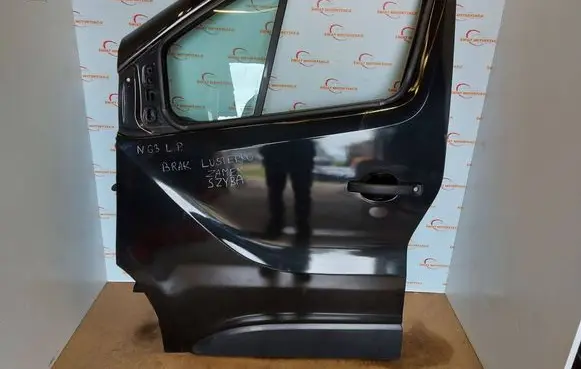 Opel Vivaro Front door 