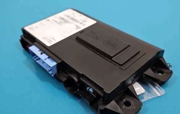 Jaguar XE Central body control module DPLA70718CP IMPRK1546024