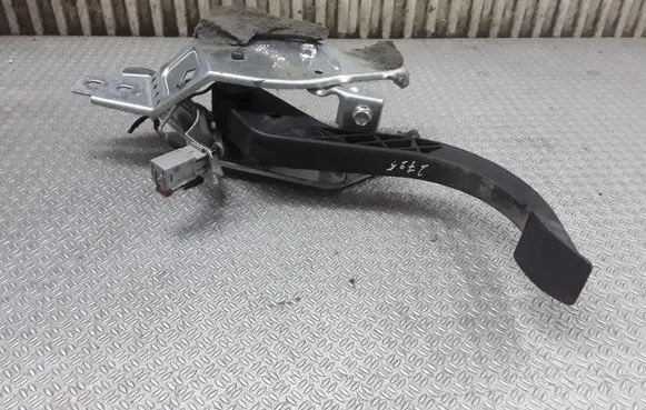 Clutch pedal