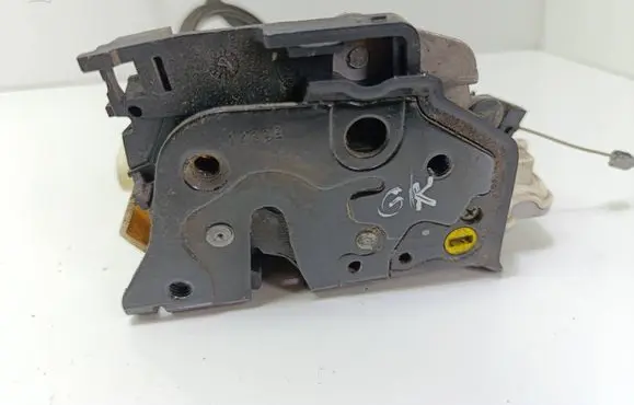 Seat Altea Rear door lock 5P0839011