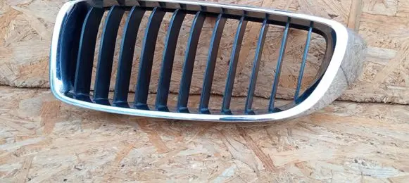 BMW 4 F32 F33 Front bumper upper radiator grill 7294813
