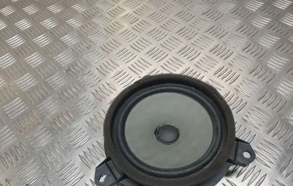 Toyota Aygo AB40 Front door speaker 861600D370