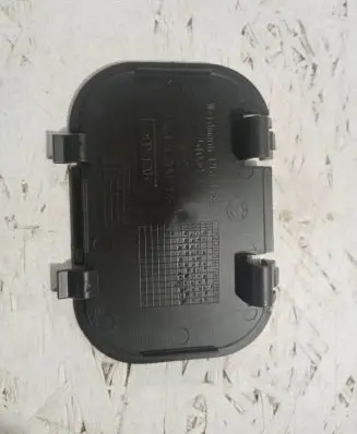 BMW 5 E60 E61 Air filter box cover 51747390255