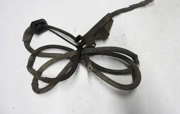 Mercedes-Benz Sprinter W906 Positive cable (battery) A906330xx0005