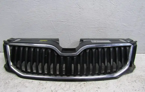 Skoda Octavia Mk3 (5E) Front grill 5E0853653