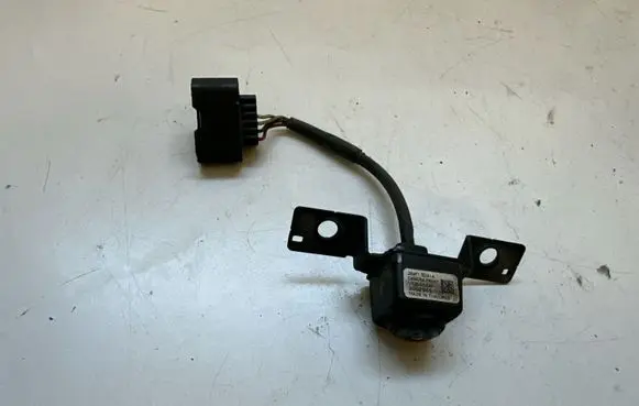 Infiniti Q30 Front bumper camera 2002963