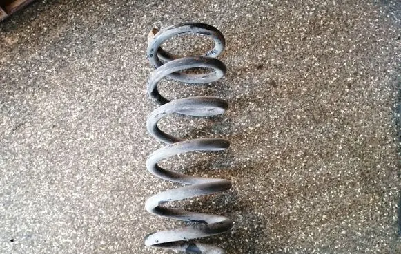 Toyota Corolla Verso E121 Rear coil spring
