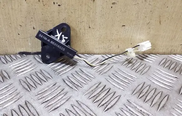 Interior comfort aerial antenna