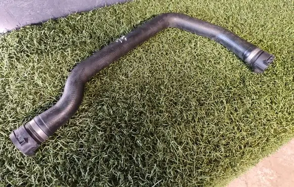 BMW X5 E70 Engine coolant pipe/hose 7794153