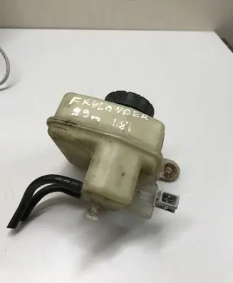 Land Rover Freelander Brake fluid reservoir 