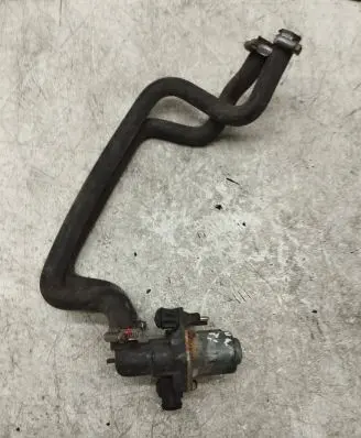 Mercedes-Benz E W124 Coolant heater control valve 0008306584