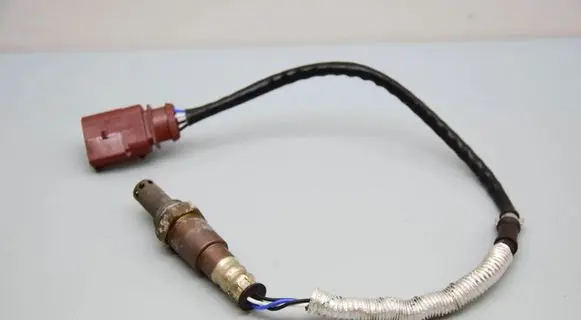 Skoda Octavia Mk4 Lambda probe sensor 1K0973804A 06K906262