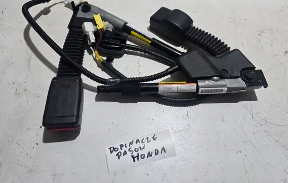 Honda Civic Front seatbelt 81455smre010m4