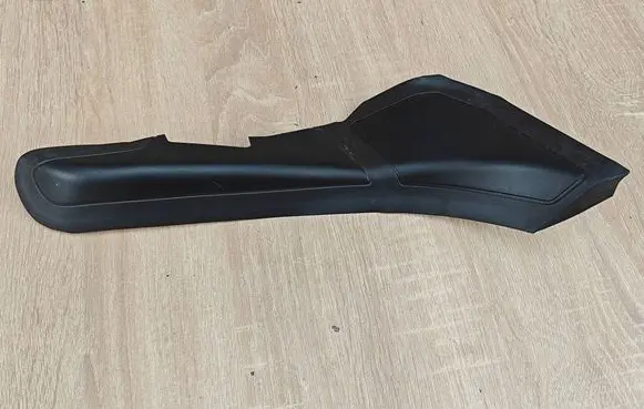 BMW 5 G30 G31 G38 Rear/tail light trim molding 661382