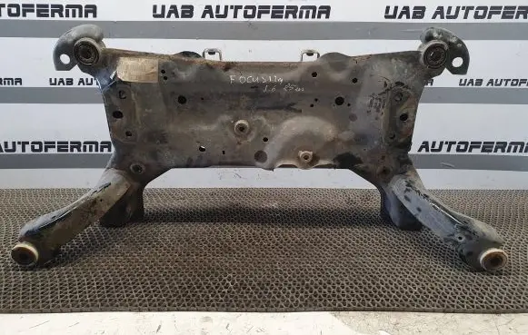 Ford Focus Front subframe AV615019BM