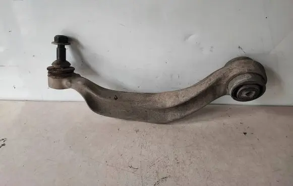 BMW 5 GT F07 Front lower control arm/wishbone 6775960