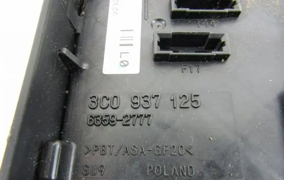 Volkswagen PASSAT B6 Fuse module 3C0937125