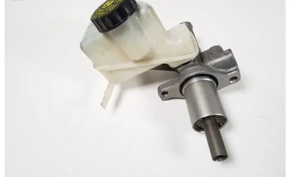 Mercedes-Benz CLS C218 X218 Master brake cylinder A2124300001