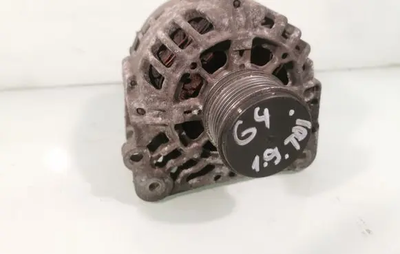Volkswagen Golf IV Generator/alternator 038903023R