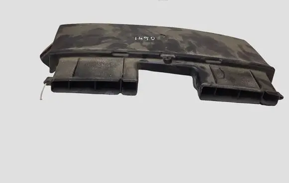 BMW 3 E90 E91 Air intake duct part 13717798772 13717811906 22793115