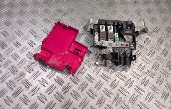Renault Master III Positive wiring loom 8200463743 93857670 0300498