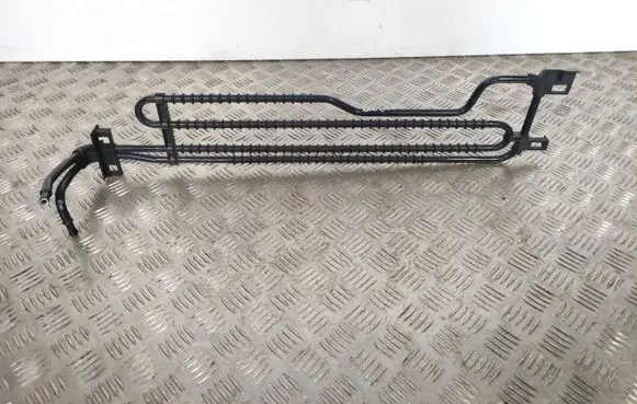 Mercedes-Benz E W212 Power steering radiator A2044801024